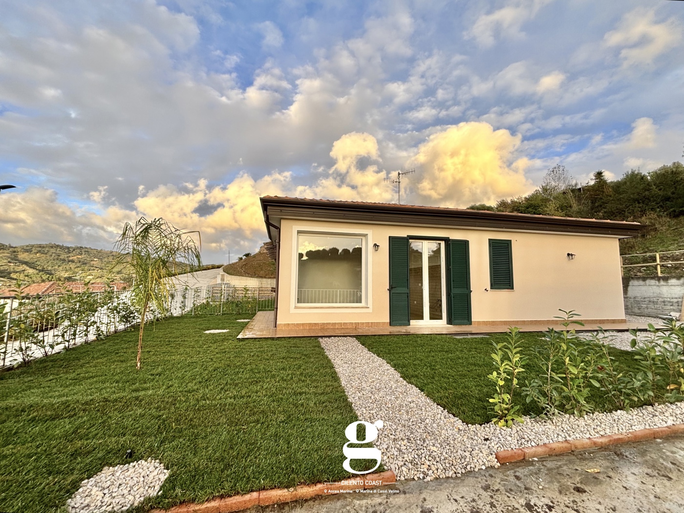 Villa con giardino a Ascea