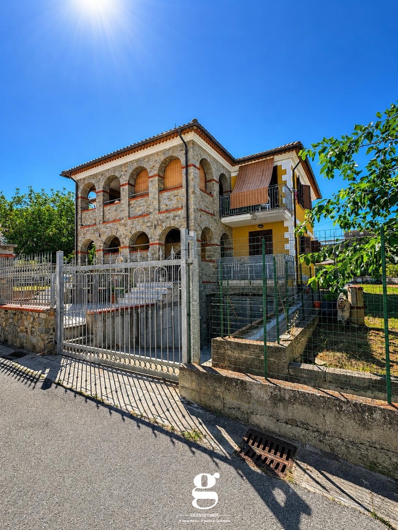 Quadrilocale in vendita a Pollica