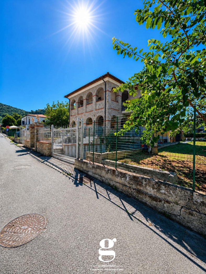 Quadrilocale in vendita a Pollica