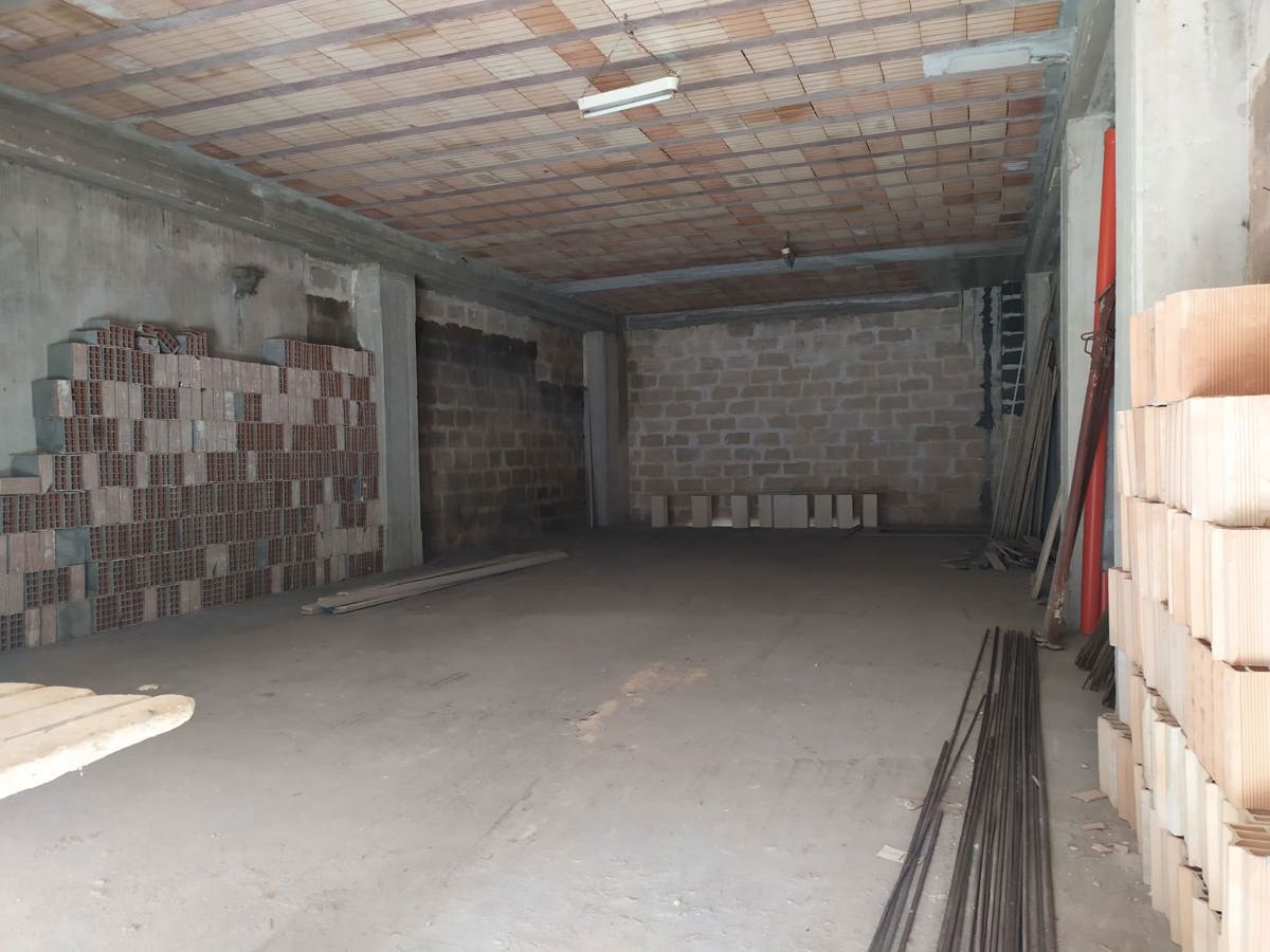 Box/Garage 300mq in vendita a Manduria