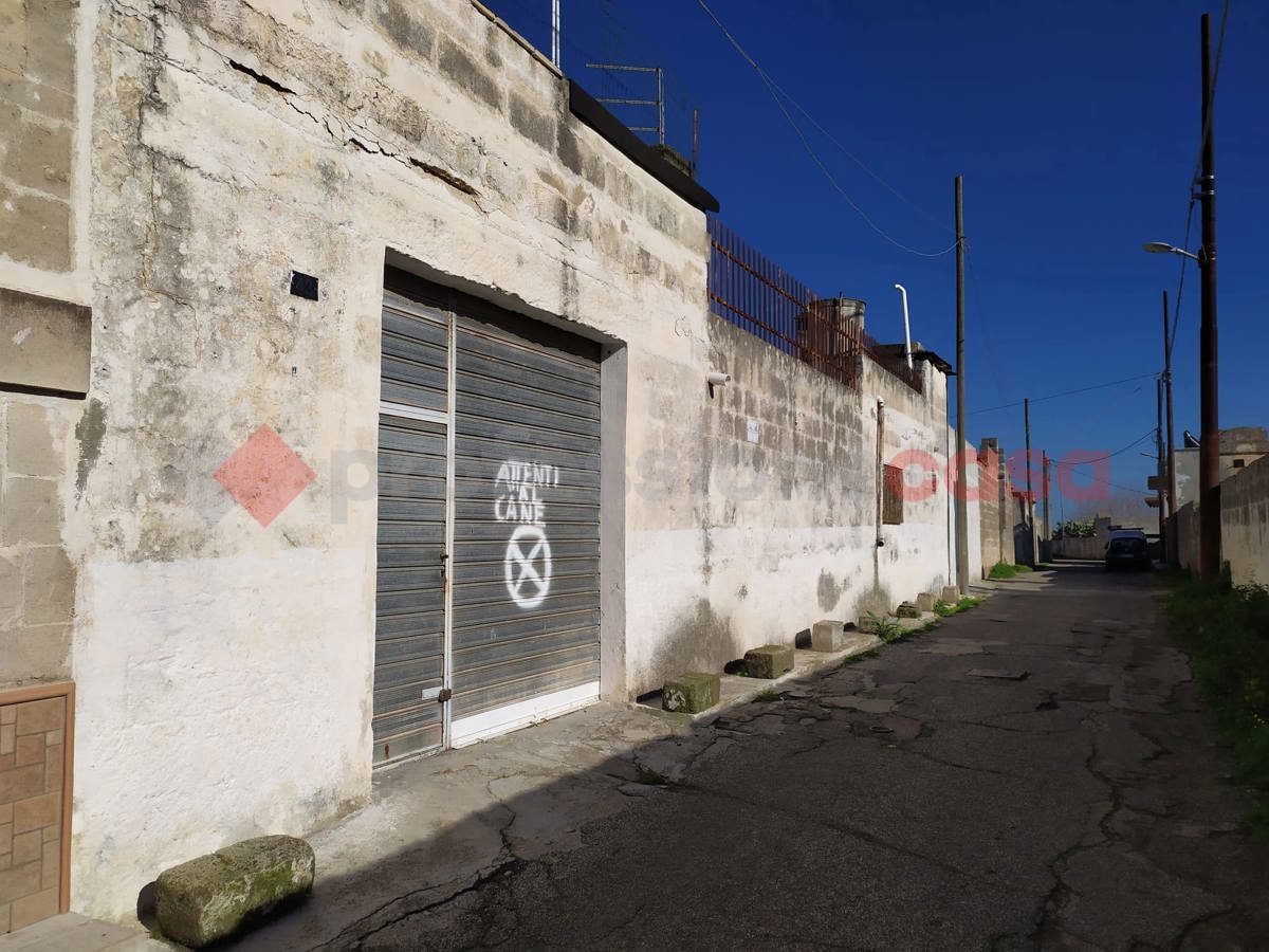 Casa indipendente con giardino a Manduria