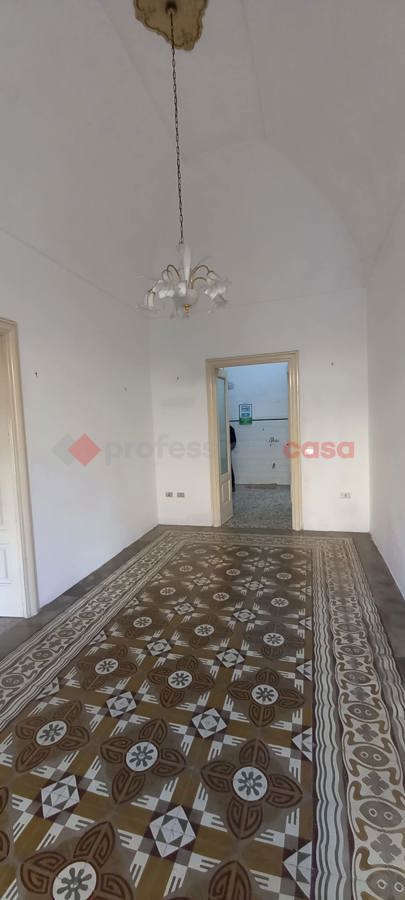 Casa indipendente da ristrutturare a Manduria