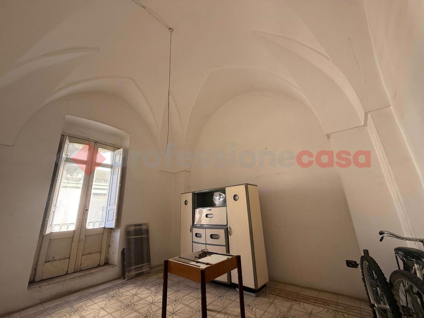 Casa indipendente con giardino a Manduria