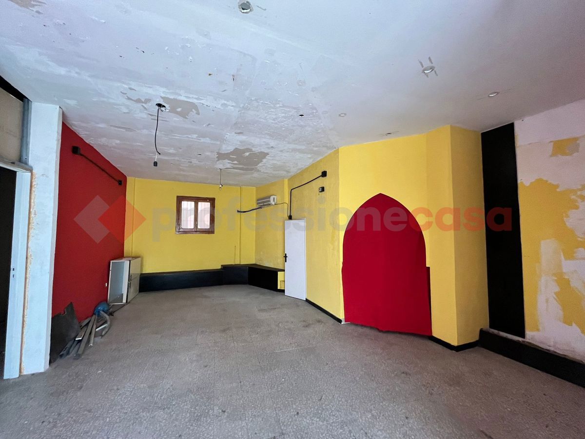 Magazzino in vendita a Manduria