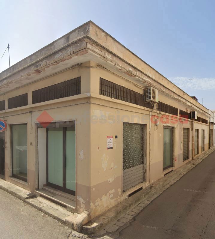 Magazzino in vendita a Manduria