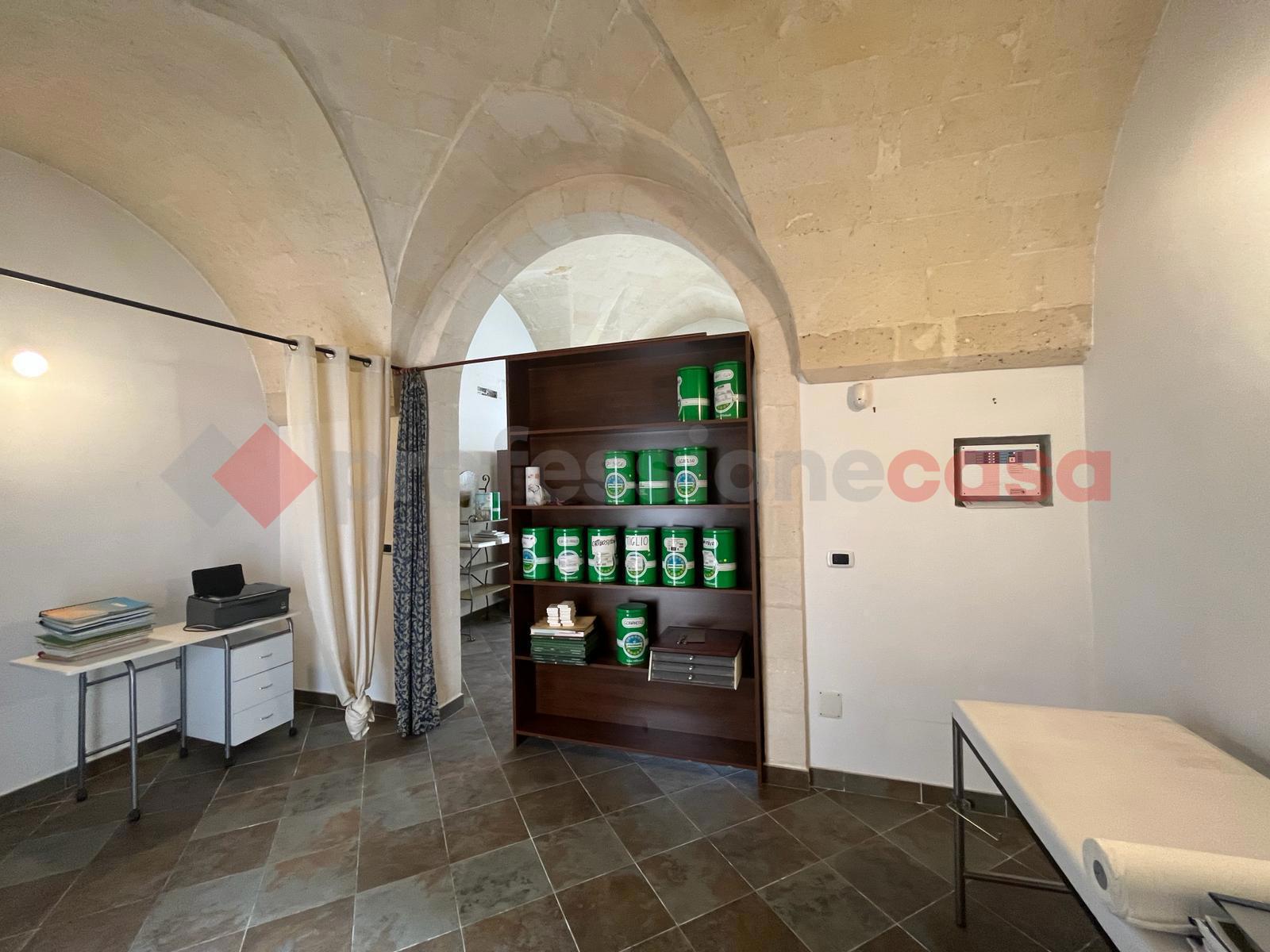 Ufficio ristrutturato a Manduria