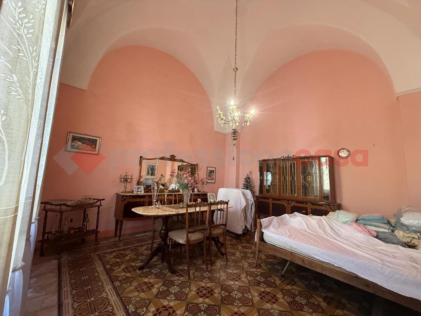 Casa indipendente con giardino a Manduria