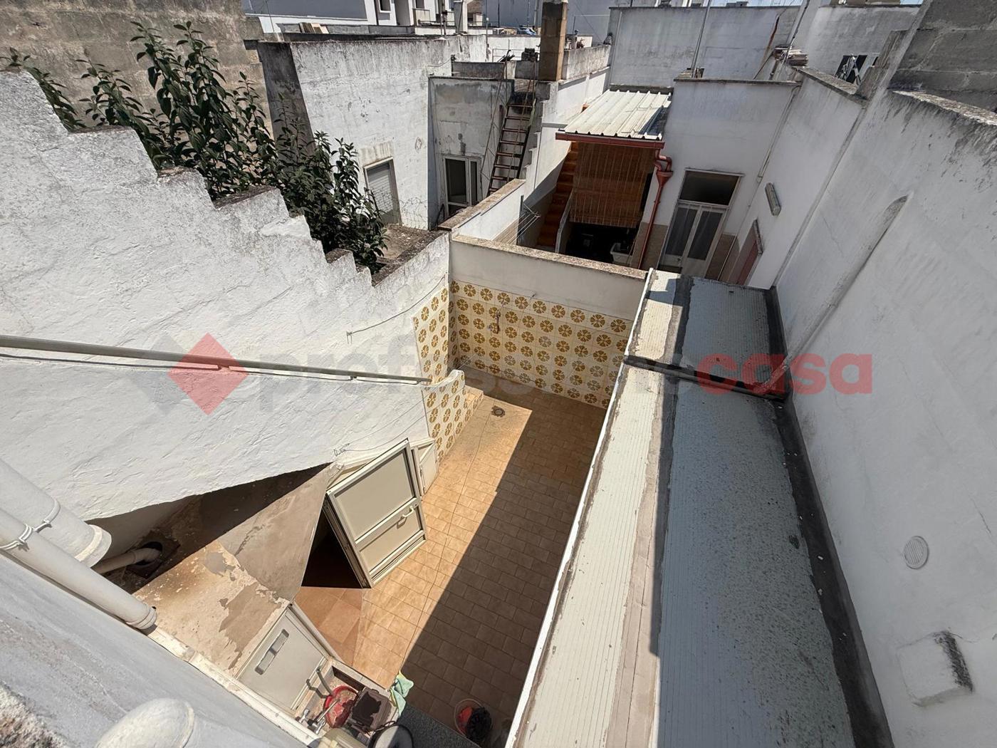 Casa indipendente con giardino a Maruggio