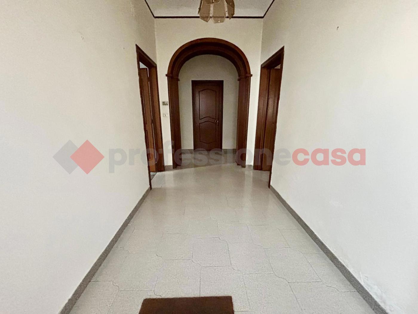 Stabile/Palazzo in vendita a Torricella