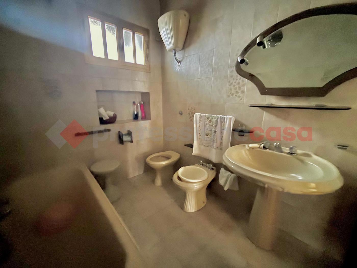 Stabile/Palazzo in vendita a Torricella