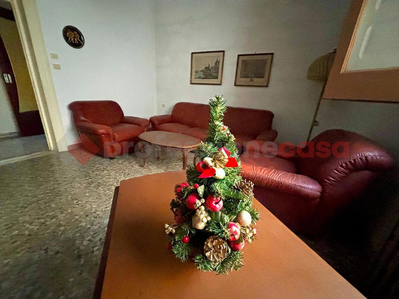 Stabile/Palazzo in vendita a Torricella