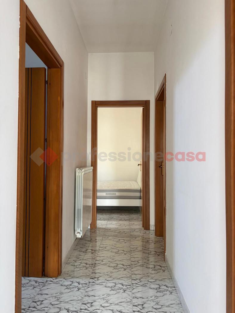 Quadrilocale arredato in affitto a Manduria