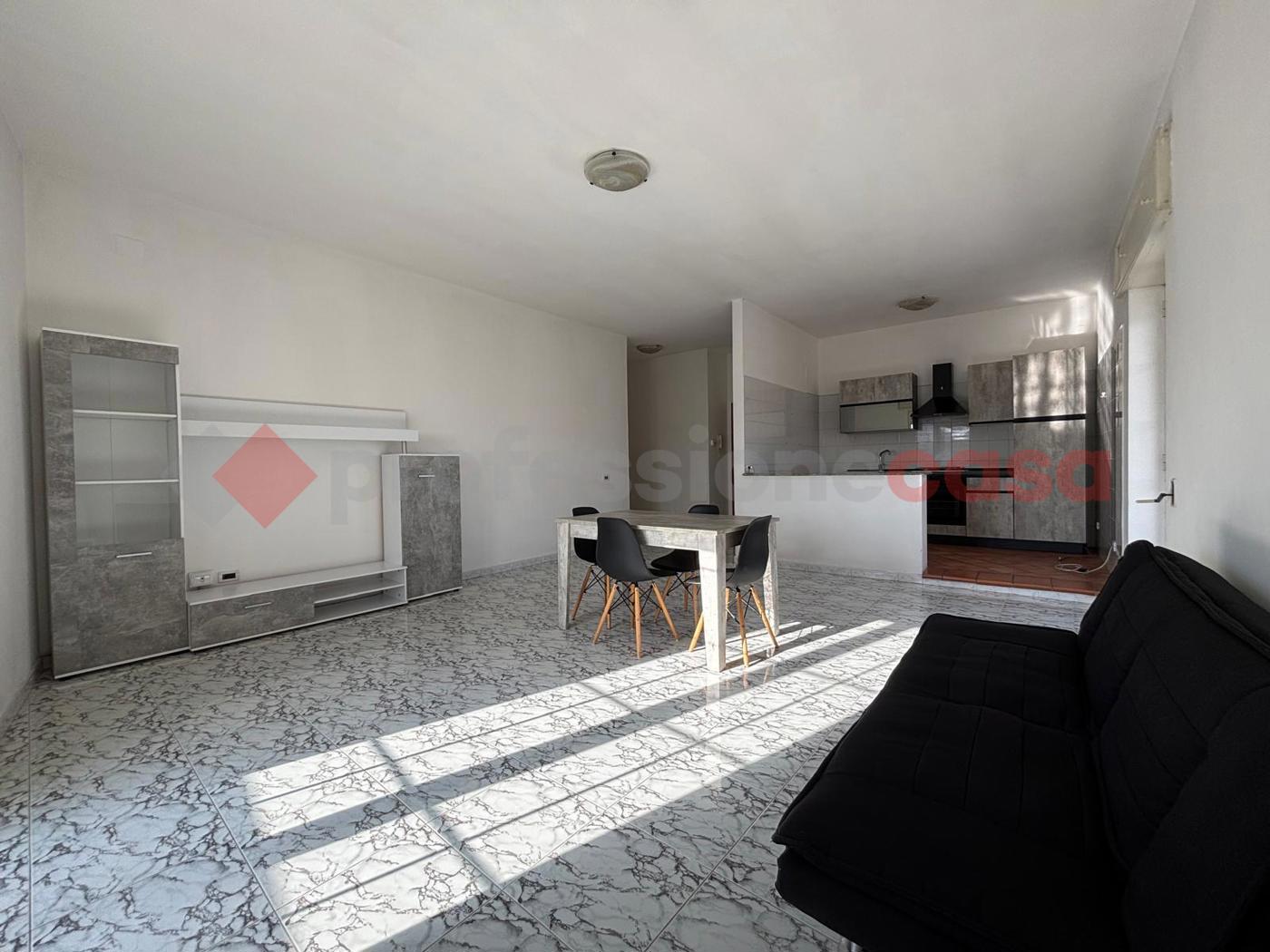 Quadrilocale arredato in affitto a Manduria