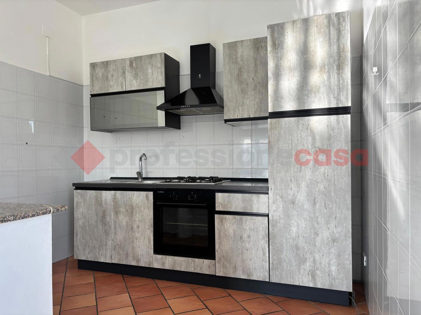 Quadrilocale arredato in affitto a Manduria