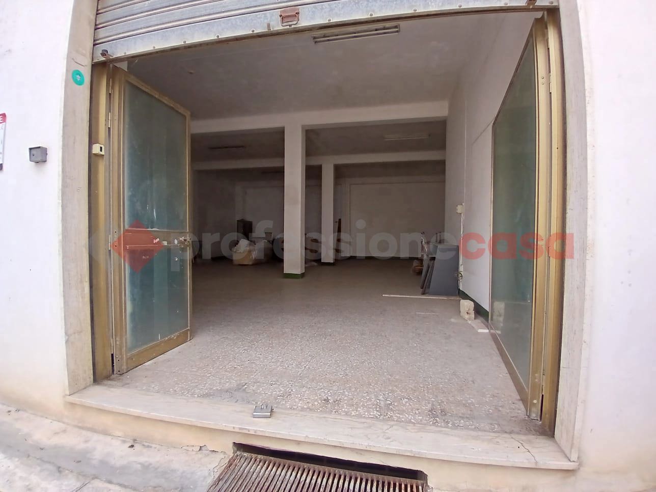 Stabile/Palazzo in vendita a Manduria