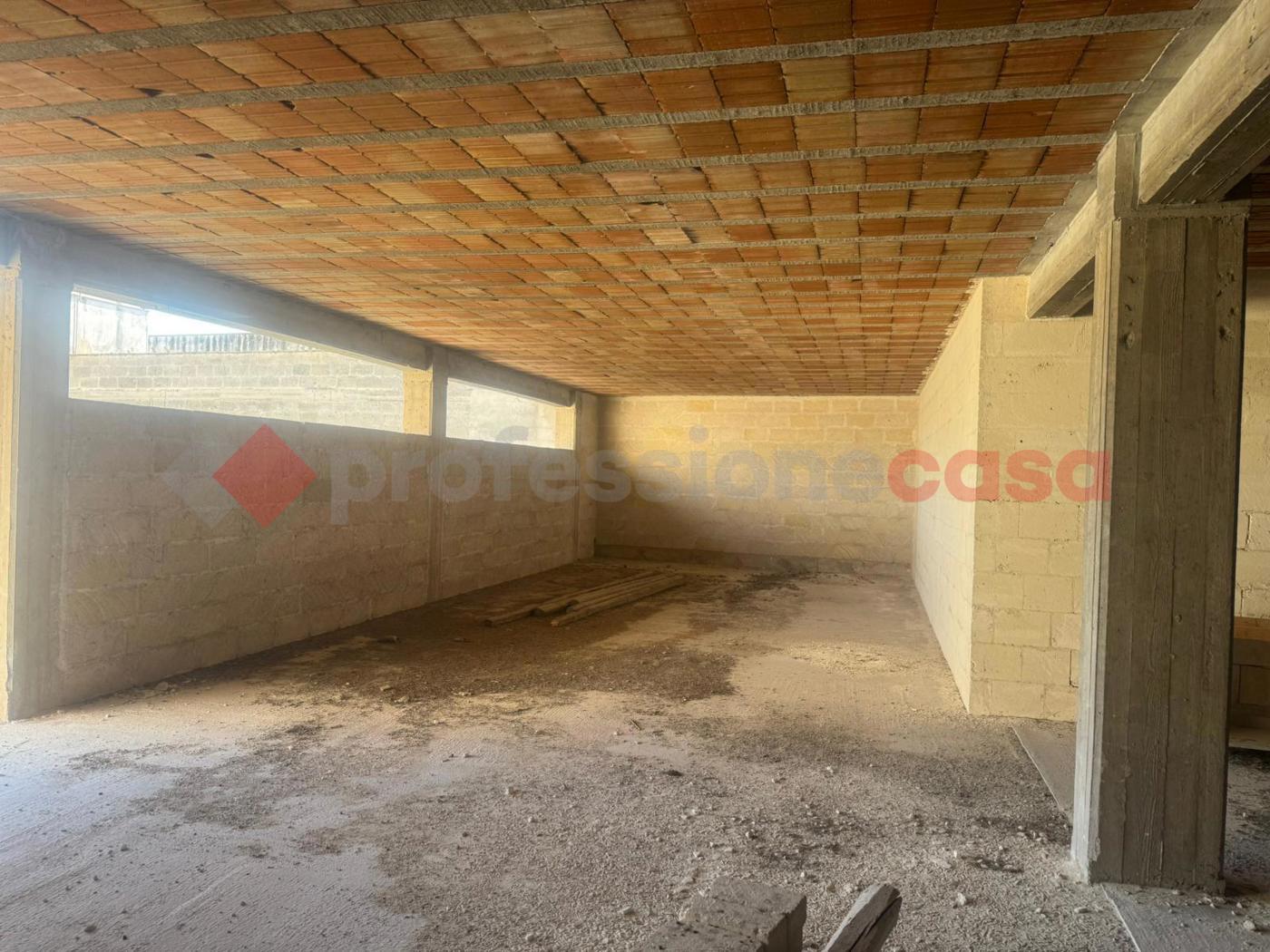 Negozio in affitto a Manduria