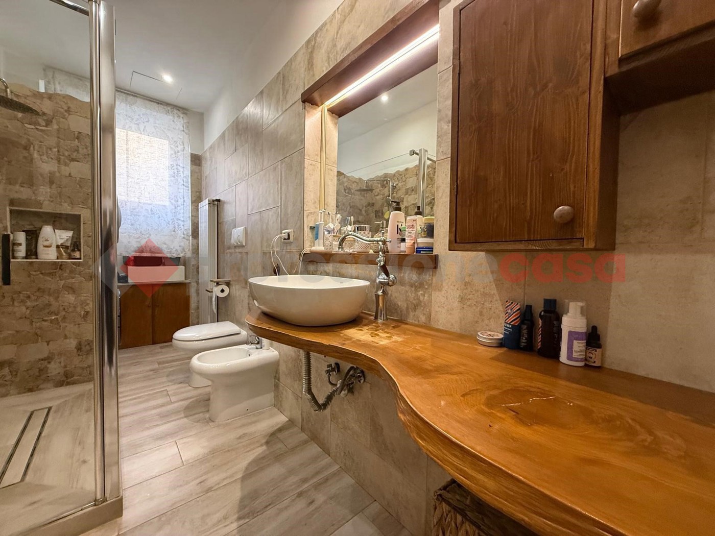 Stabile/Palazzo in vendita a Sava