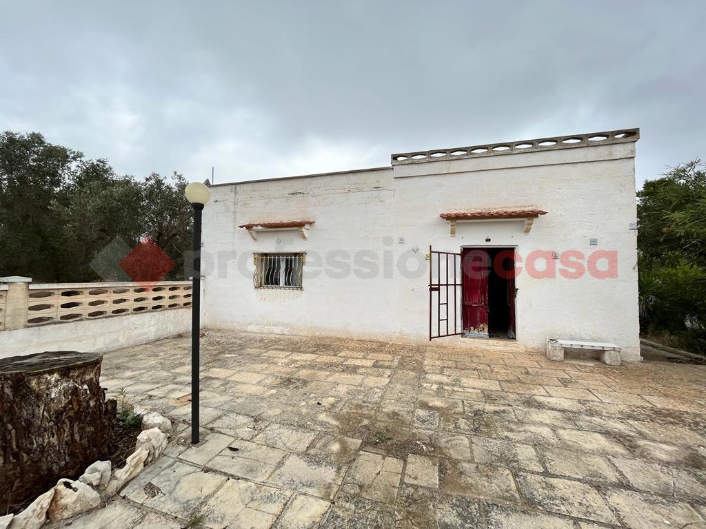 Rustico con giardino a Manduria