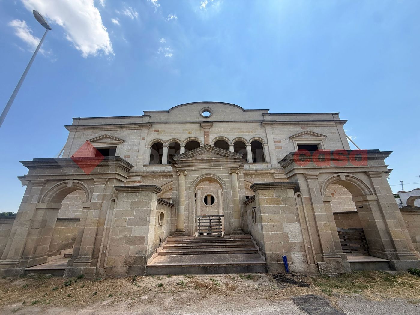 Stabile/Palazzo in vendita a Torricella
