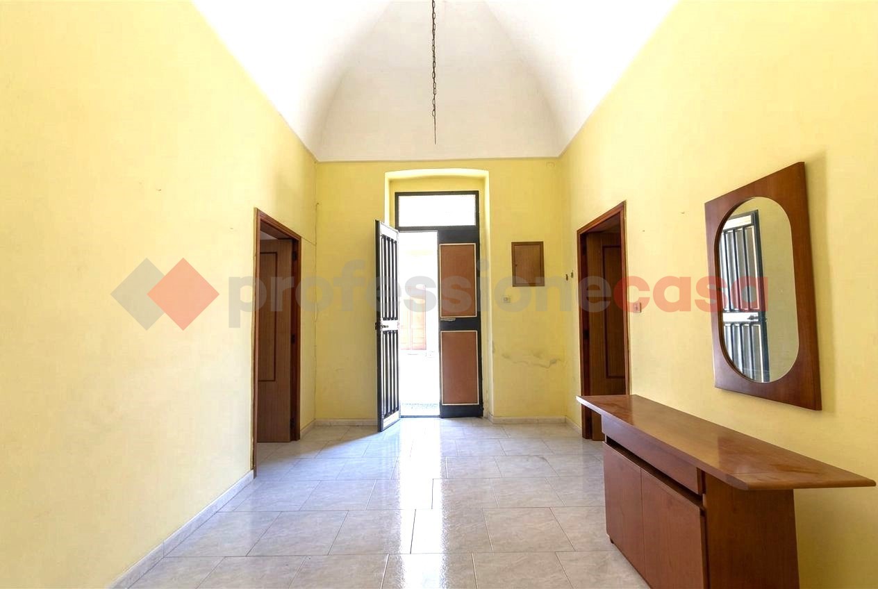 Casa indipendente da ristrutturare a Manduria
