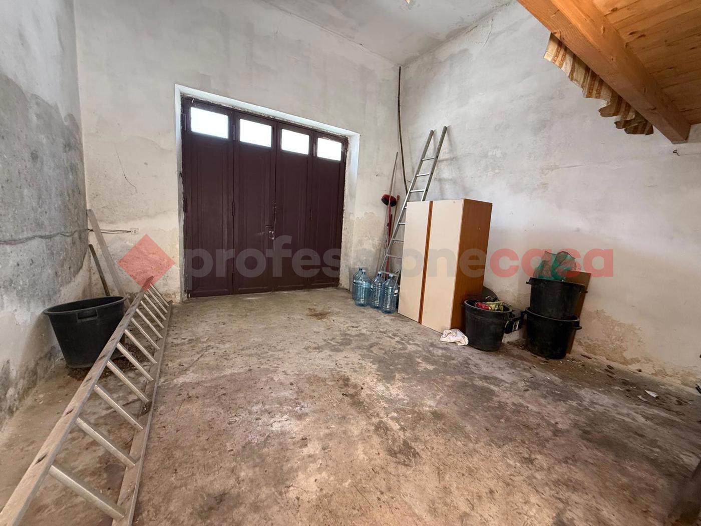 Casa indipendente da ristrutturare a Manduria