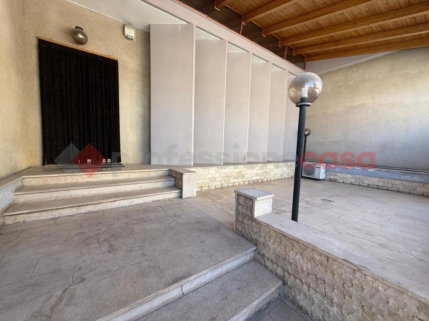 Casa indipendente con giardino a Manduria