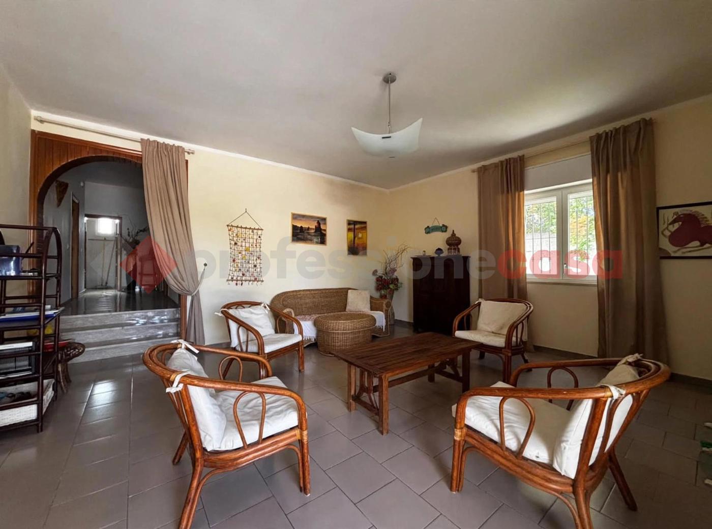 Villa con giardino a Maruggio