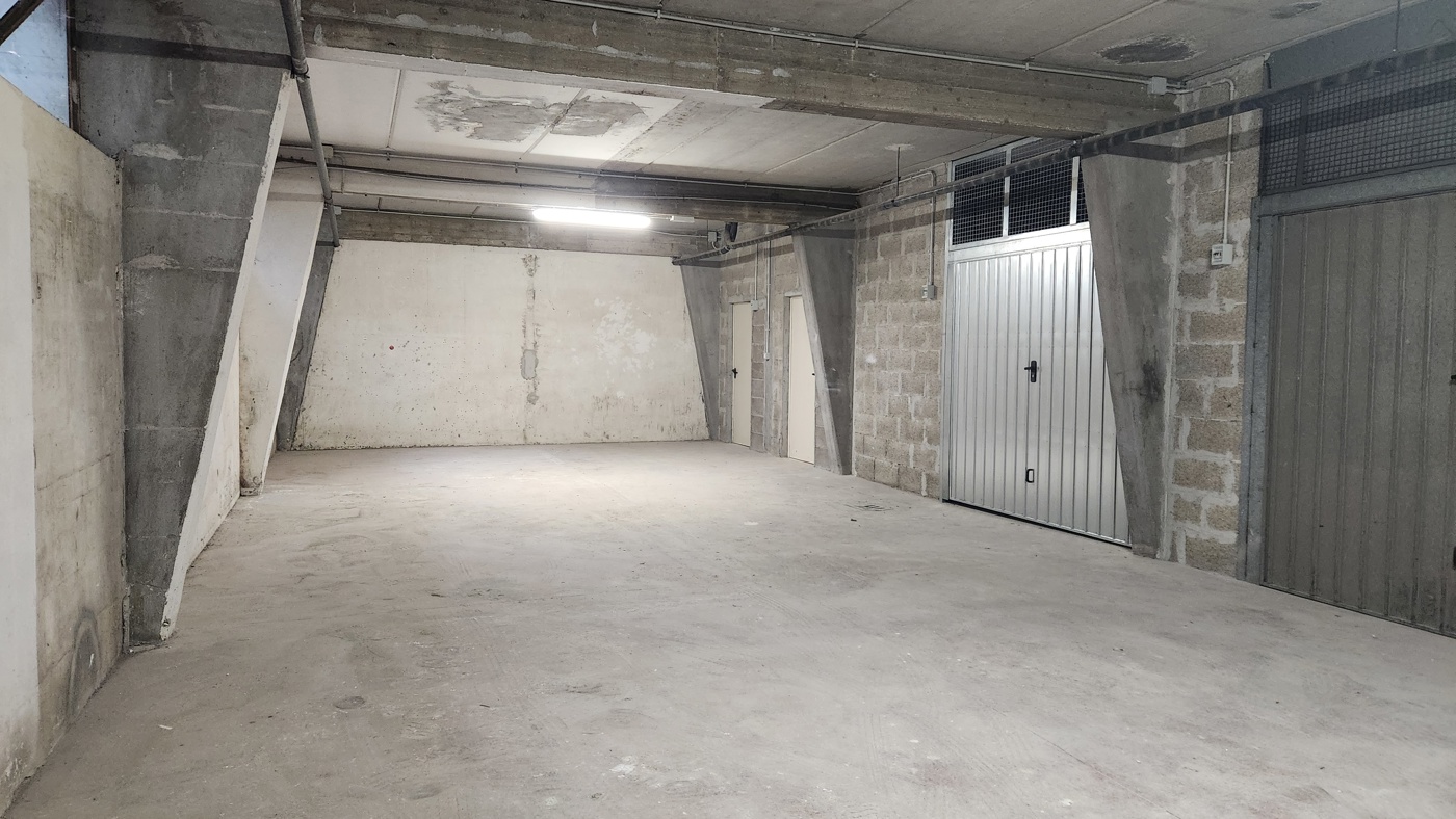 Box/Garage 26mq in affitto a Roma