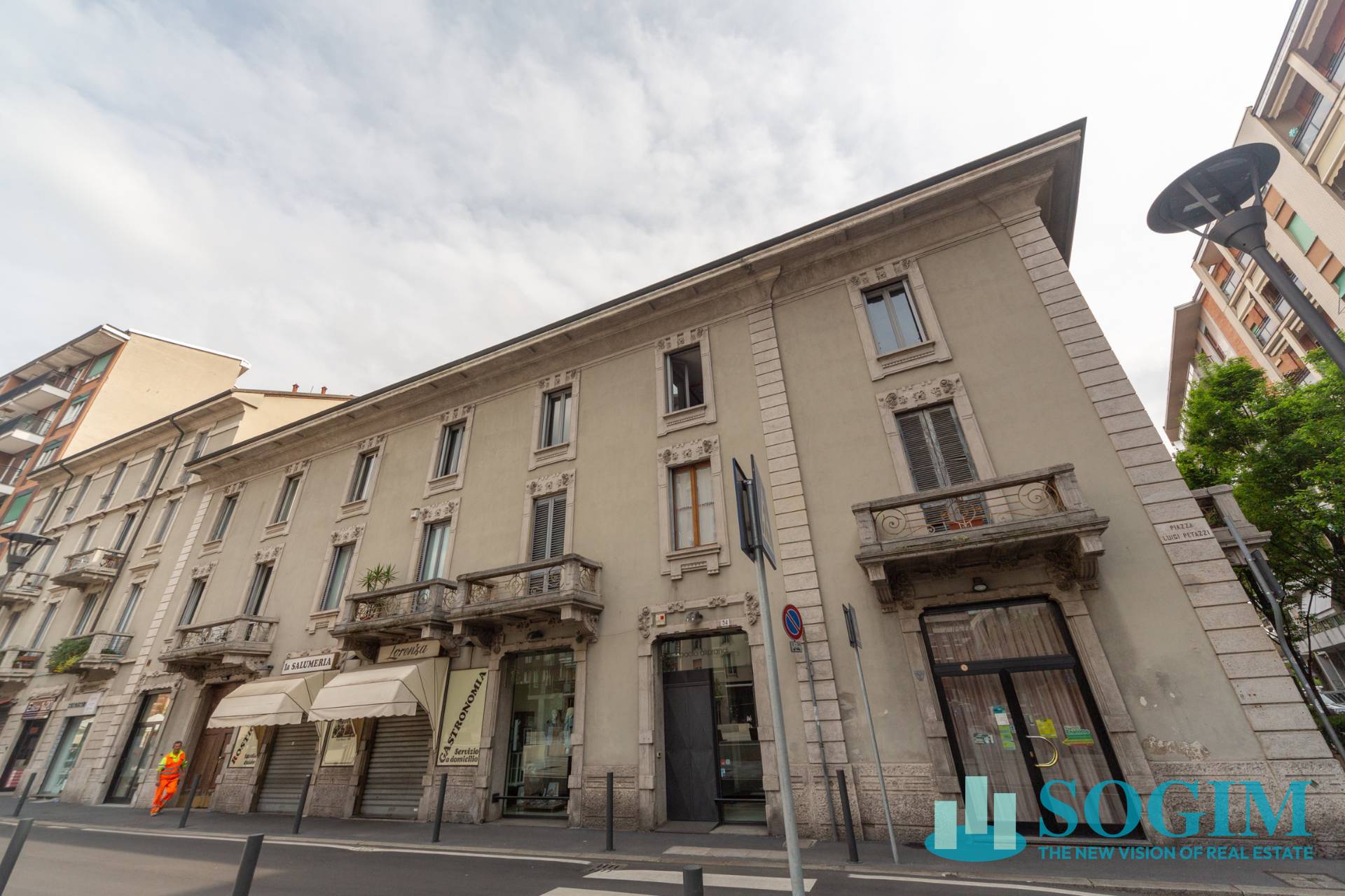Immobile commerciale in affitto a Sesto San Giovanni