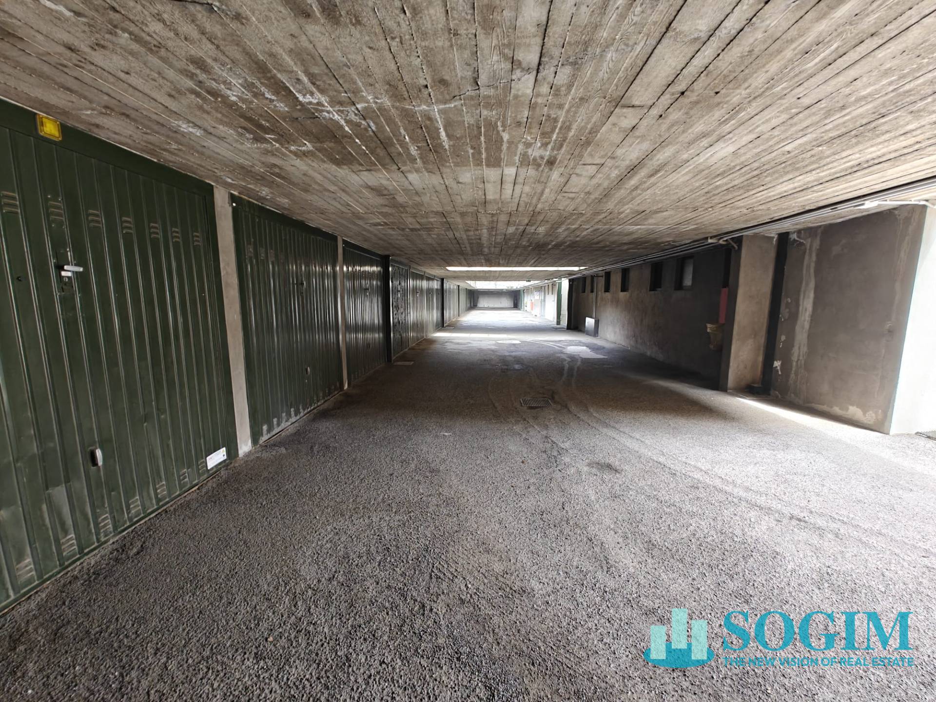 Box o garage in vendita a Sesto San Giovanni