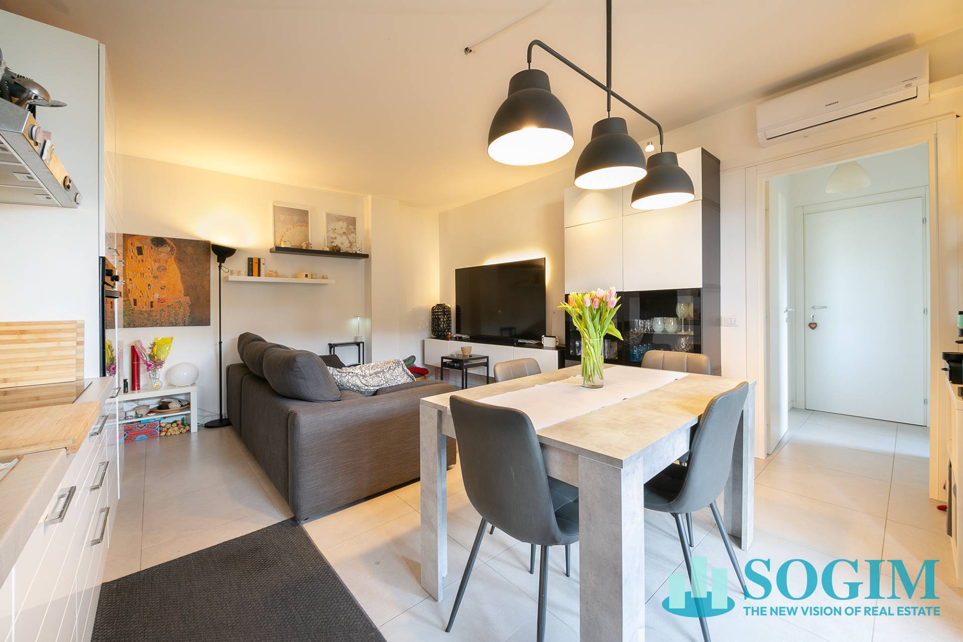 Appartamento in vendita a Milano, Viale Corsica