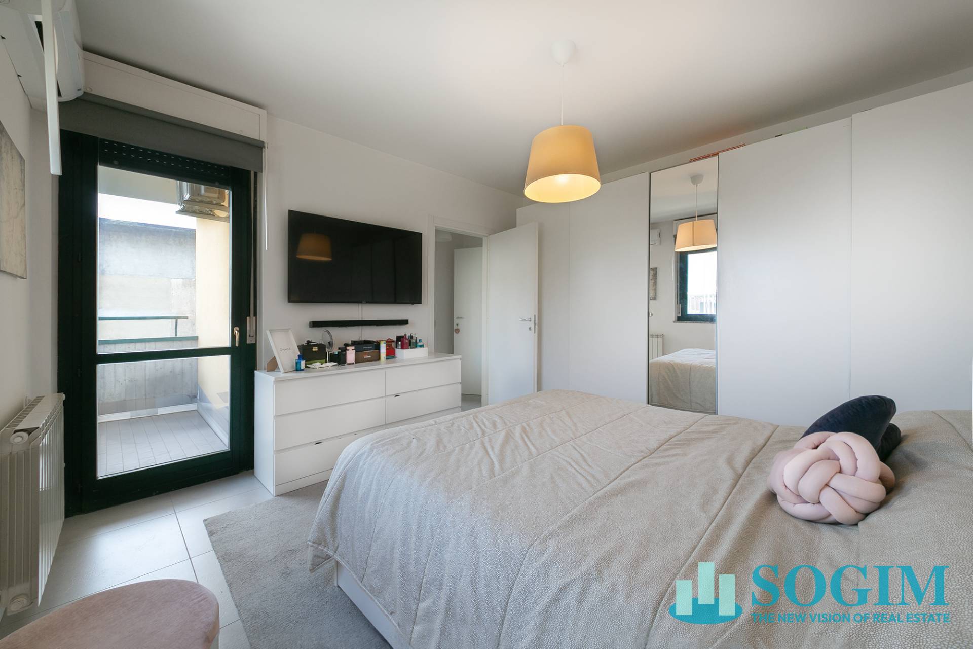 Appartamento in vendita a Milano, Viale Corsica