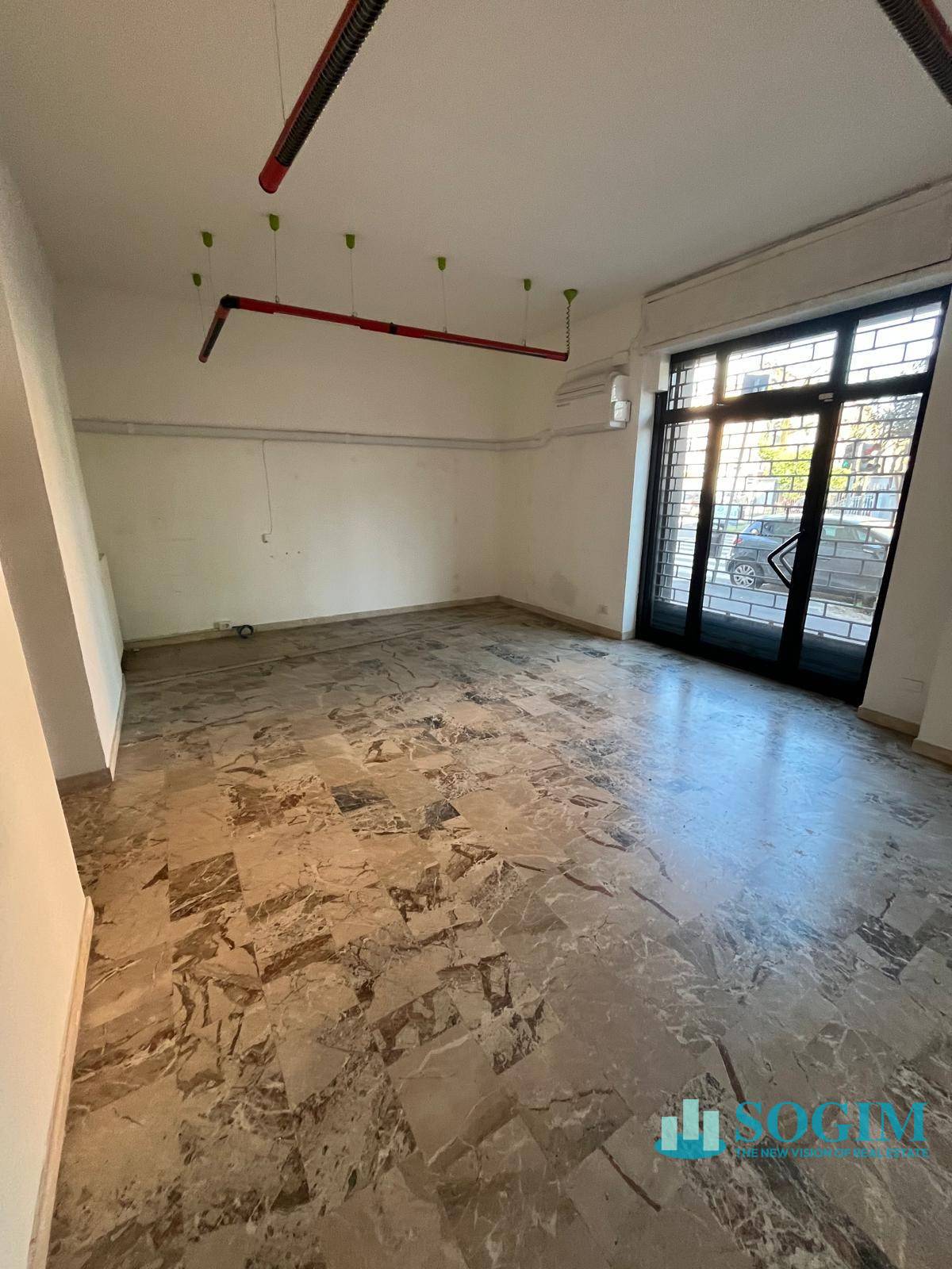 Immobile commerciale in vendita a Sesto San Giovanni