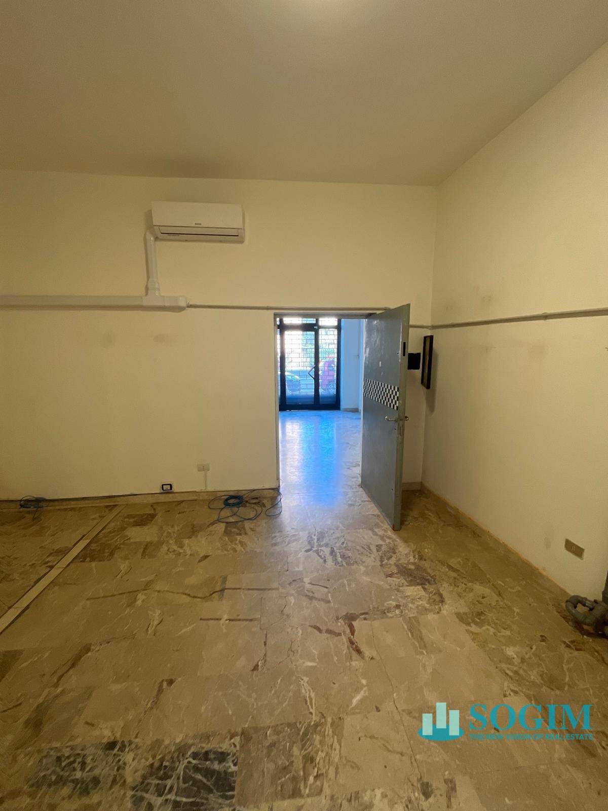 Immobile commerciale in vendita a Sesto San Giovanni