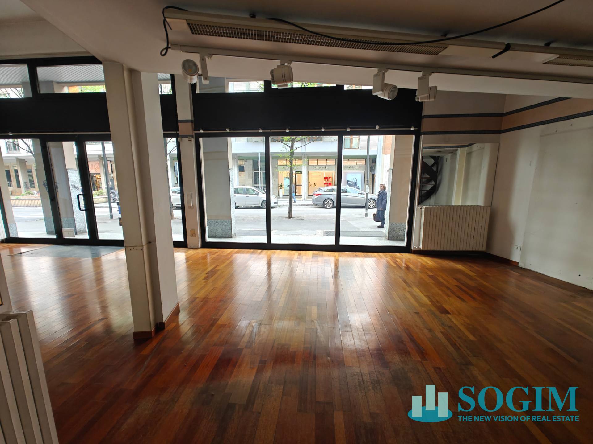 Negozio in affitto a Sesto San Giovanni, Centro