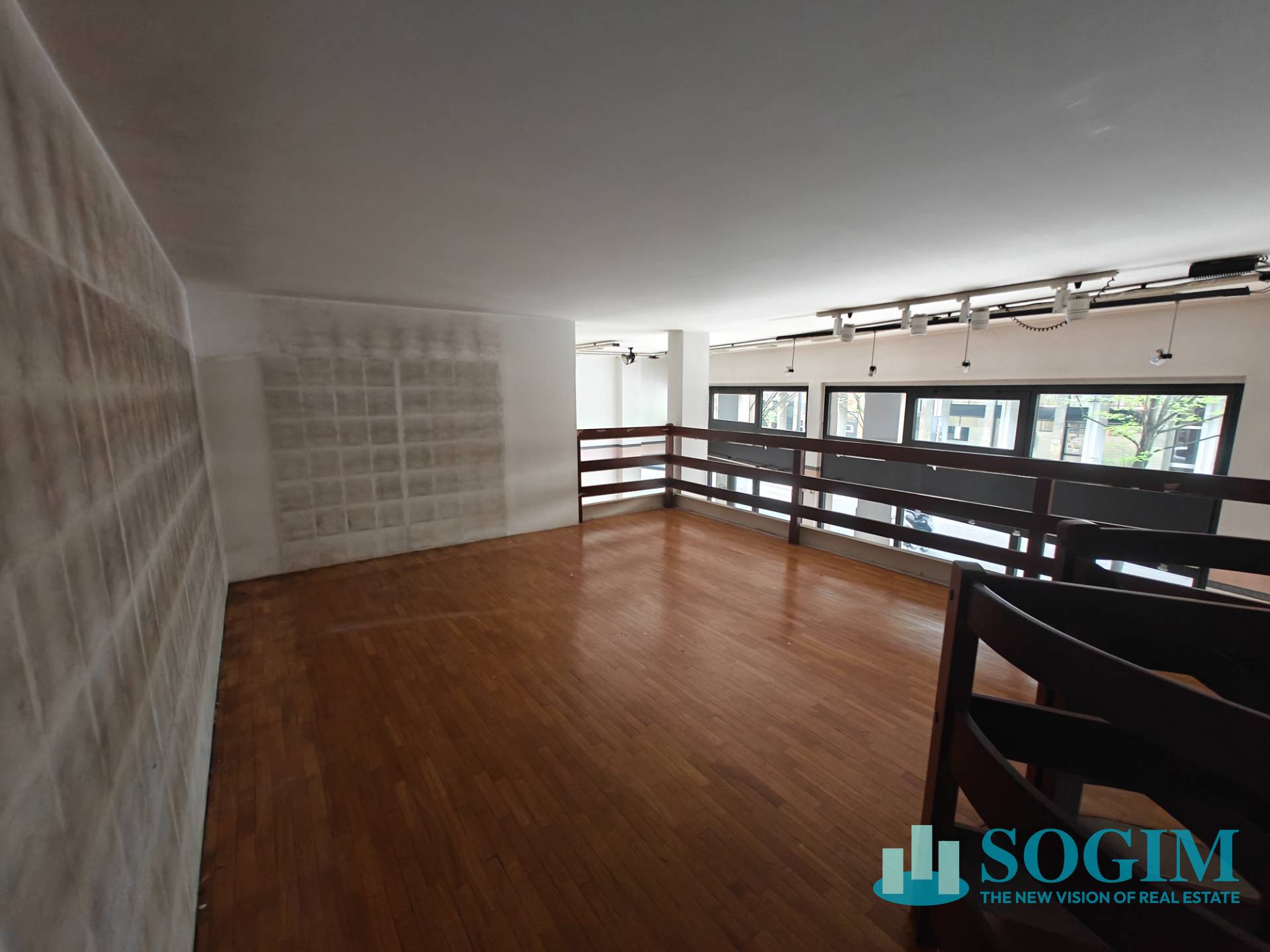 Negozio in affitto a Sesto San Giovanni, Centro