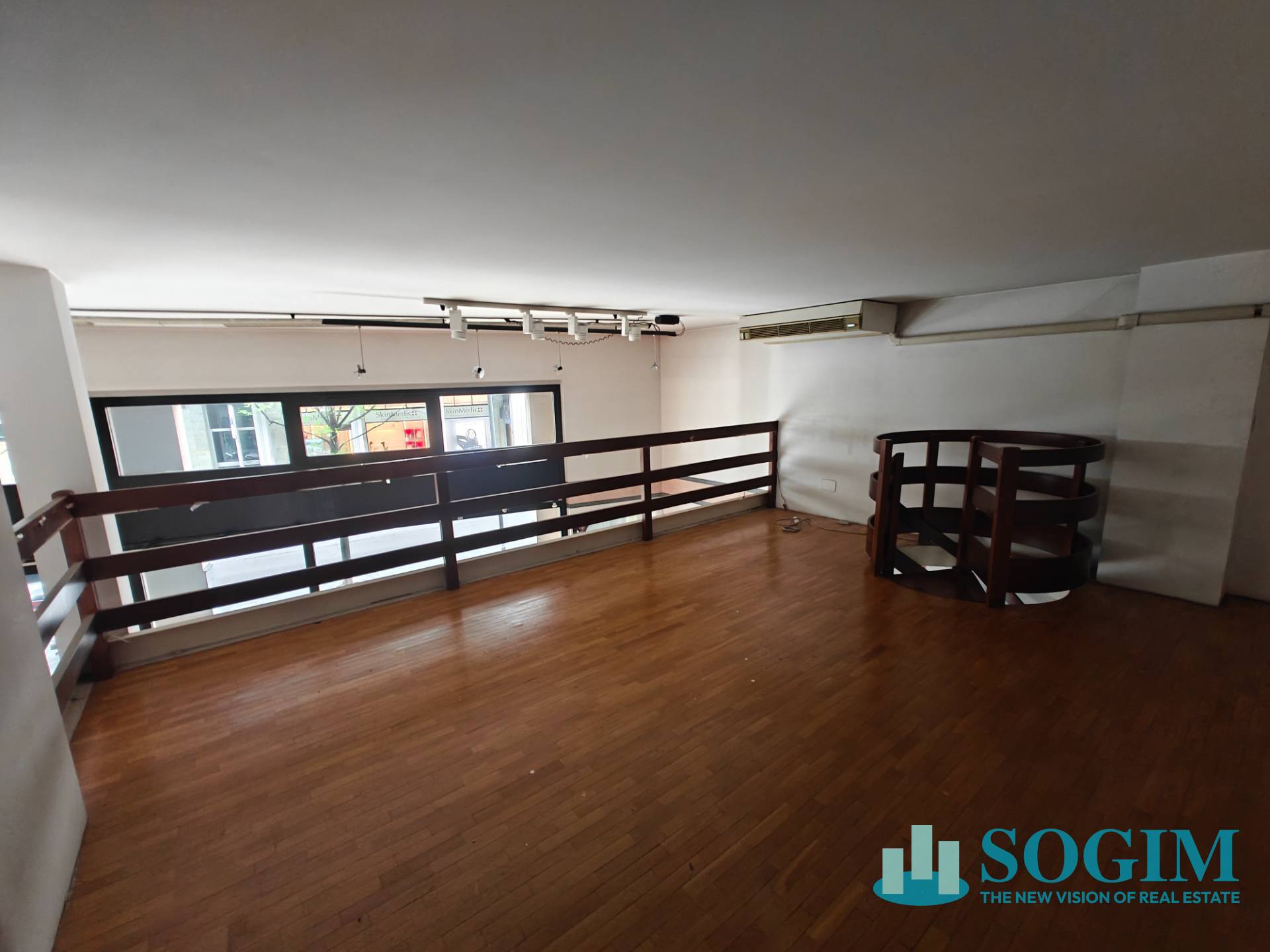 Negozio in affitto a Sesto San Giovanni, Centro